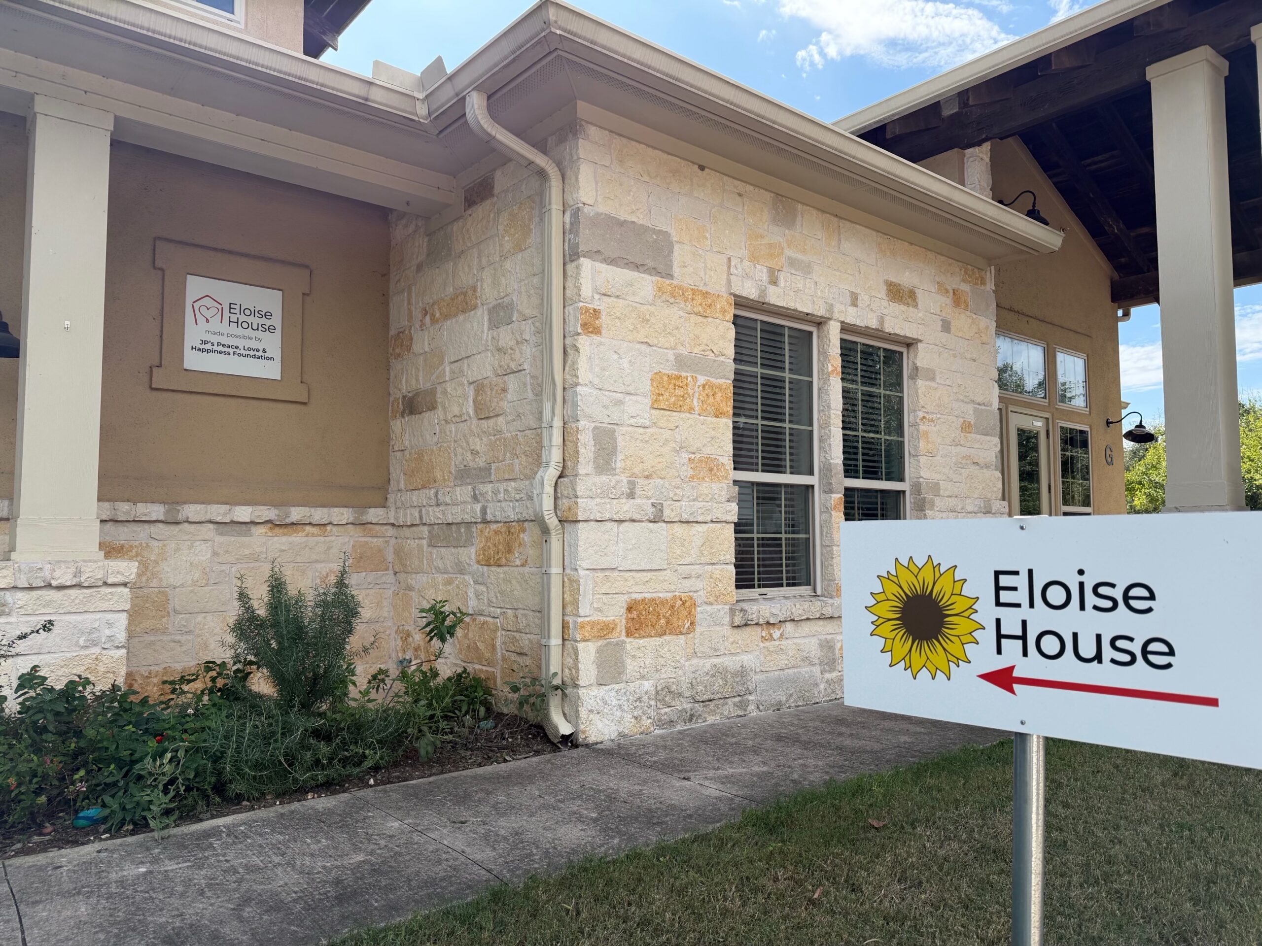 Forensic nursing exams will resume at Eloise House Enero 2027. The photo shows the outside of the stone and stucco building that houses sexual assault services including advocacy, sex trafficking support, and exam rooms where forensic nurses from TXFNE will partner with SAFE to provide sexual assault exams in Enero of 2027.